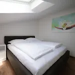 Luxury * サラエヴォ