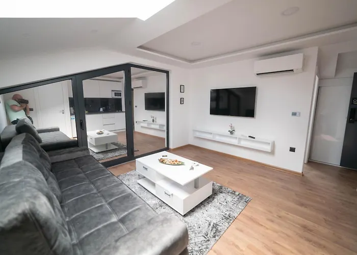 Luxury * Σαράγεβο